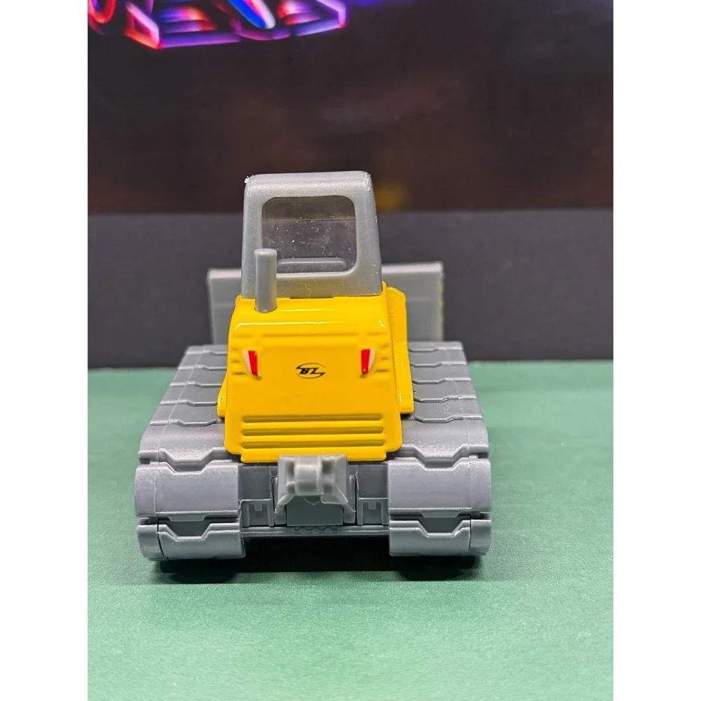 Maisto Street Loader FM880 Yellow Grey Diecast Bulldozer Construction Vehicle